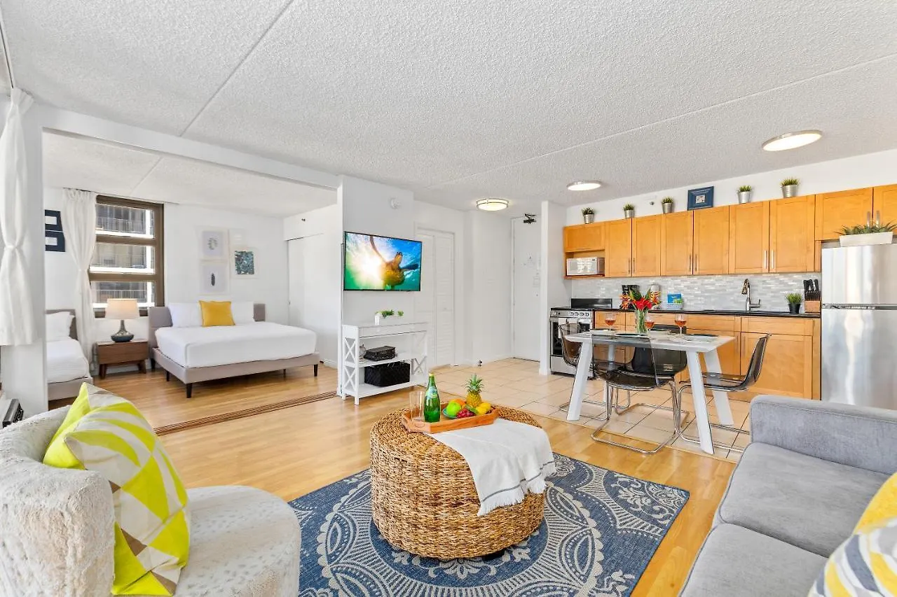 Aloha Getaway, Ocean View Condo Near Waikiki Beach With Free Parking Honolulu Apartment