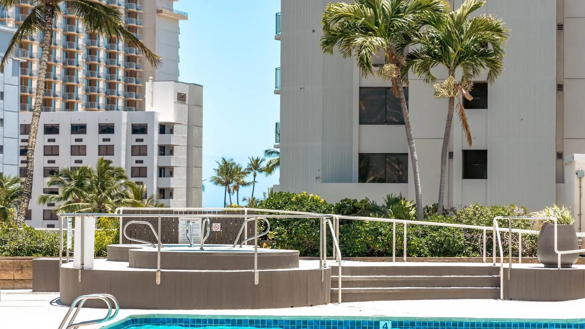 Aloha Getaway, Ocean View Condo Near Waikiki Beach With Free Parking Honolulu